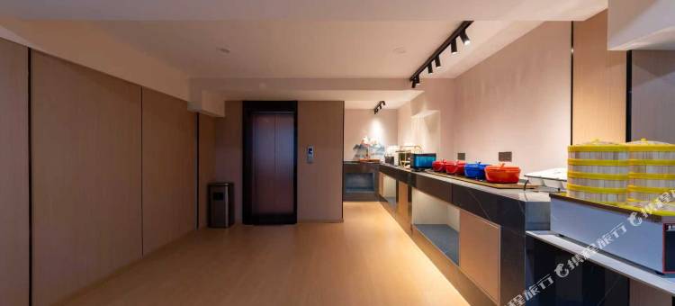 仟那美宿酒店(郑州中原福塔经北五路地铁站店)图片