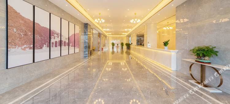 美德酒店(深圳宏发大世界店)图片