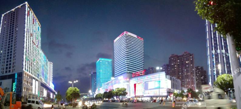 彤彤主题酒店(蚌埠万达B座店)图片