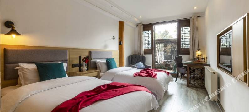 峨眉山隐舍精品酒店图片