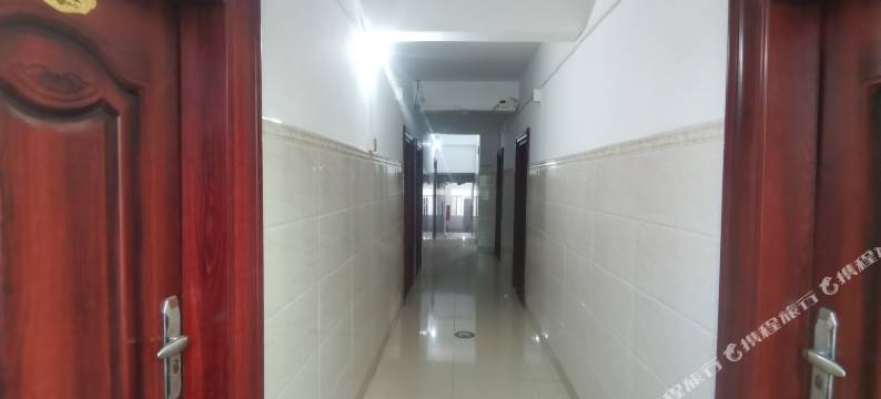 汕尾夜来香旅店图片