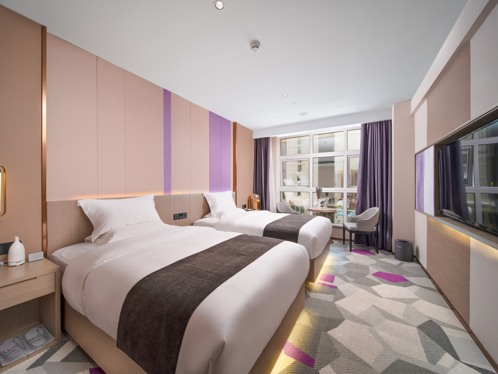 Lavande Hotel · Bijie Qixingguan District Biyang Avenue Wanda Plaza Branch Hotel Overview