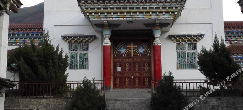 盐井珠穆朗玛酒店图片