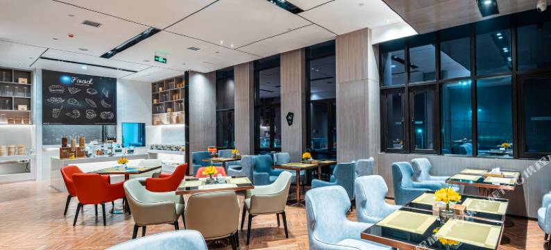 宜尚酒店(长沙湾田国际店)图片