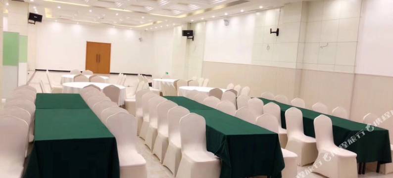 青皮树酒店(连云港海州公园店)图片