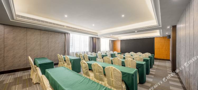 恒胜1酒店(风度名城韶关东站店)图片