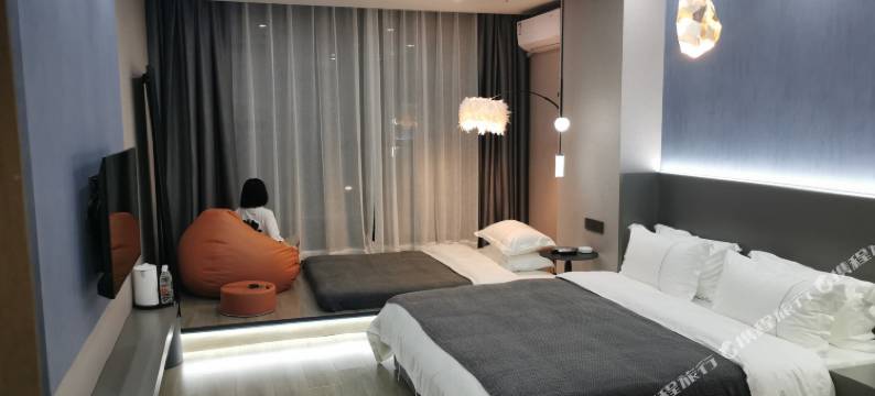 小栖街里酒店(龙岭华府店)图片