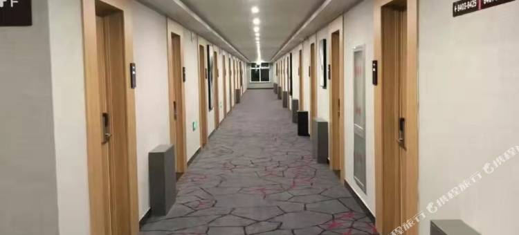 骏怡精选酒店(喀左金鼎龙湾店)图片