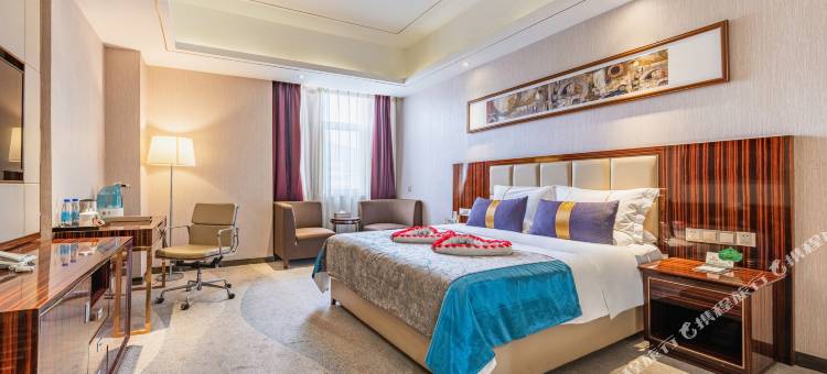 西宁宜采新丝路国际饭店(海湖新区万达广场店)图片