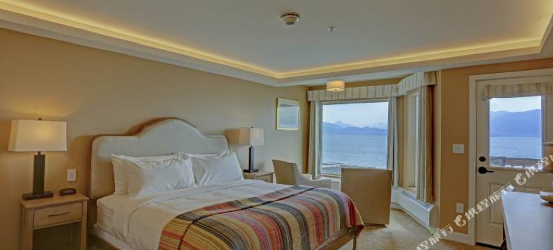 地之角度假村(Land's End Resort)图片