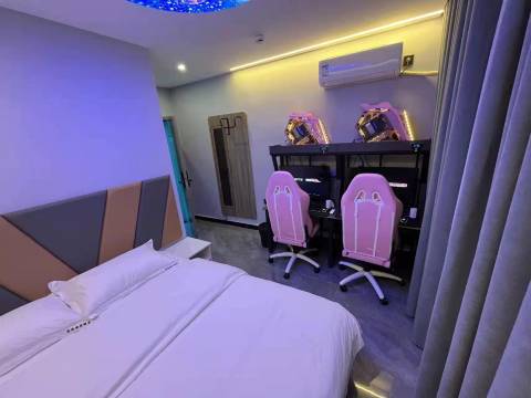 竞迹电竞酒店(郑新街分店)