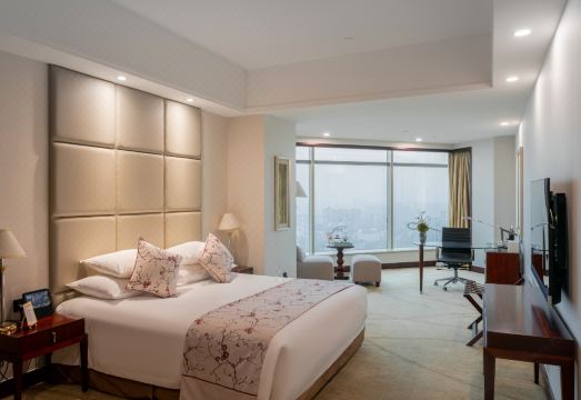 Yaojiang New Century Grand HotelHotel Overview