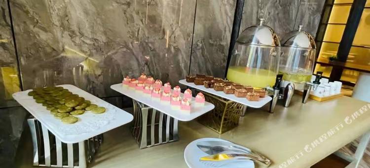 格慕酒店(深圳宝安国际机场固戍地铁站店)图片