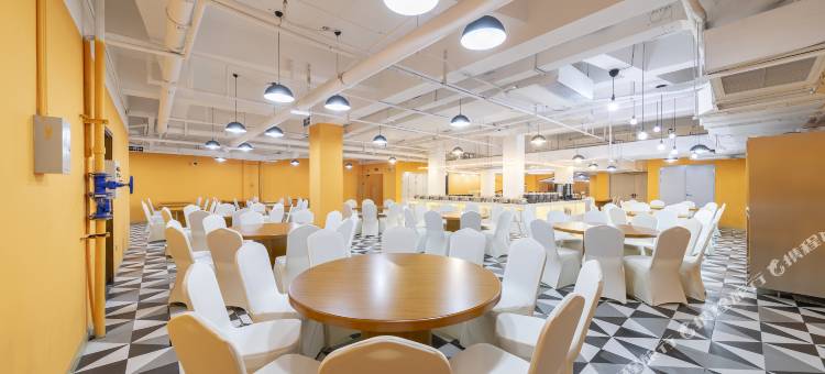 丽呈睿轩酒店(峨眉山报国寺店)图片