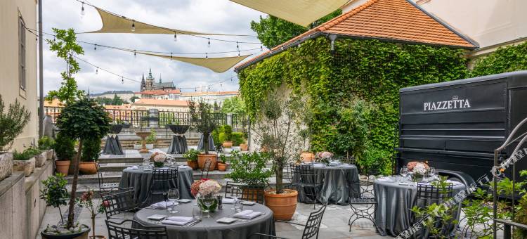 布拉格四季酒店(Four Seasons Hotel Prague)图片