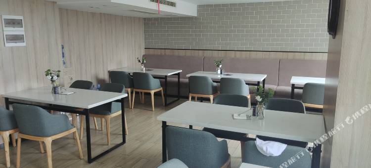 腾悦智慧酒店(湖南金融中心观沙岭地铁站店)图片