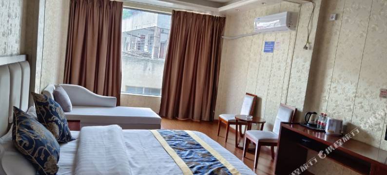 马尔康康晨商务宾馆图片