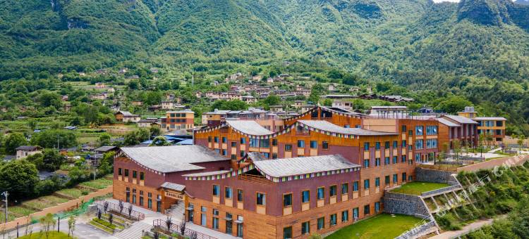 怒江贡山伊拉米拉云居酒店图片