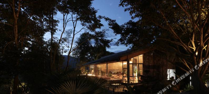 腾冲荷花摩旅野奢温泉酒店图片