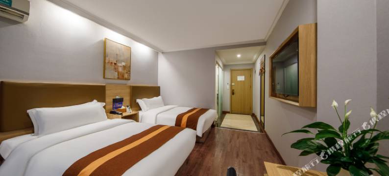 亚季酒店(桐乡屠甸店)图片