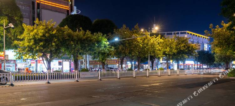 骏怡连锁酒店(钦州湾广场店)图片