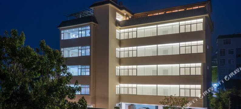 腾冲荷园居客栈图片