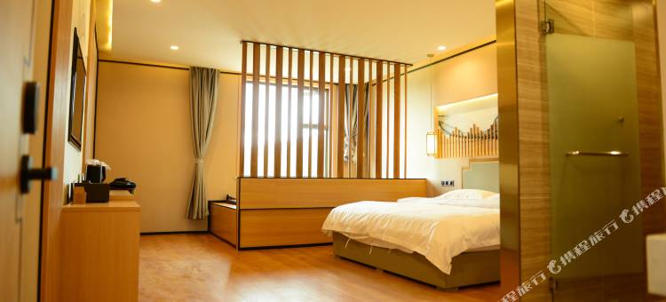 若尔盖云际大酒店图片