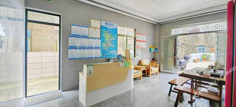 平潭岁月里客栈(蓝眼泪观景点澳前镇官姜村海滩店)图片