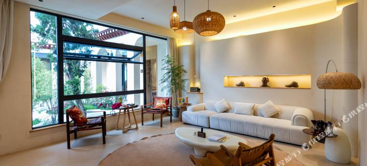 拉萨千里走单骑·六悦民宿(布达拉宫店)图片