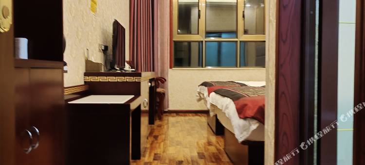 碌曲郎木寺家馨宾馆图片