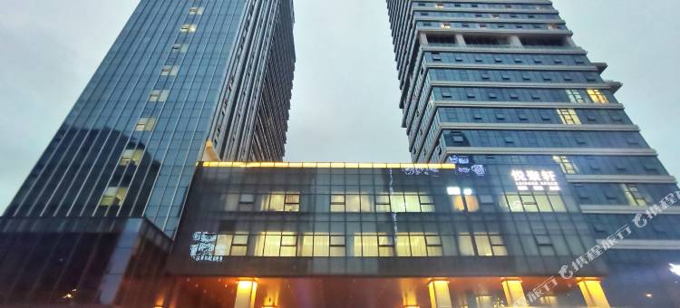 奥斯卡·江景公寓(广州国际金融城三溪地铁站店)图片