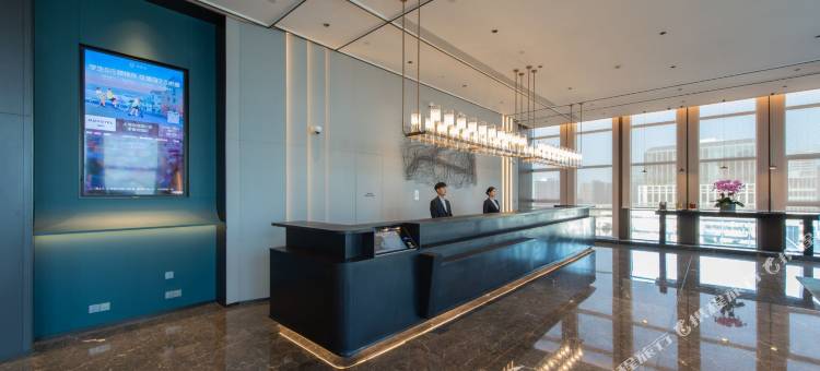 上海滴水湖临港诺富特酒店图片