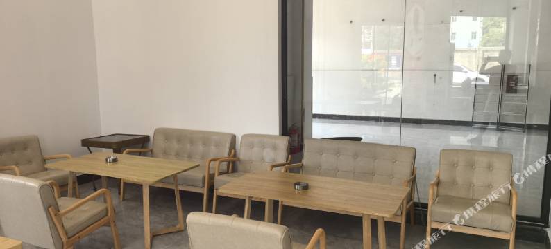 金滩华府民宿(东兴京岛风景区店)图片