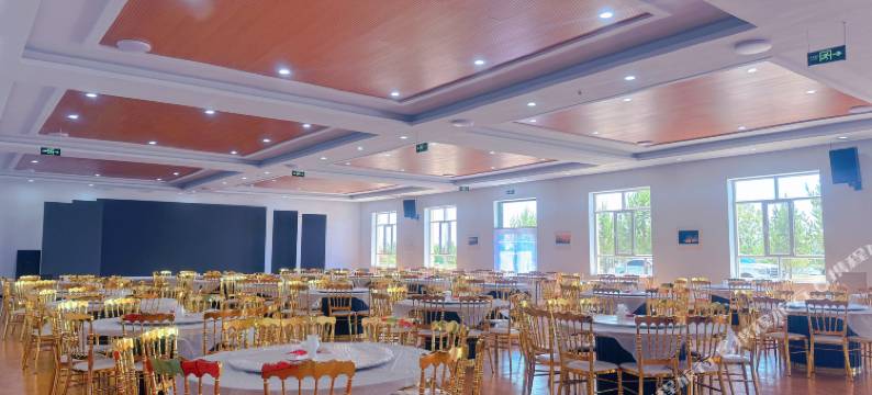 奈曼旗宝古图自驾车露营地图片