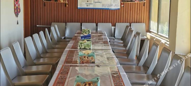 冶勒湖圣湖秘境客栈图片