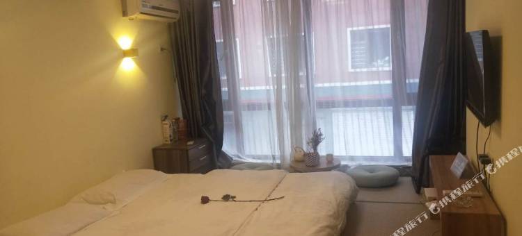 靖宇七彩百合主题宾馆图片