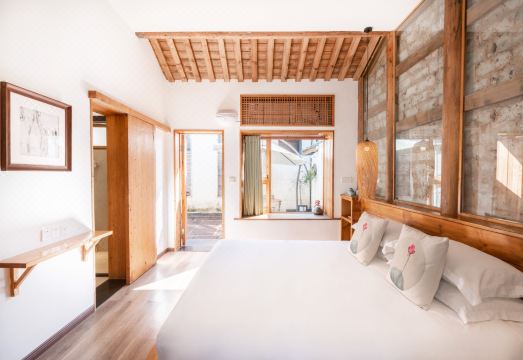 Linyao Hotel Hotel Overview