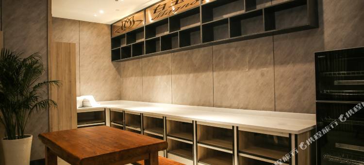 白玉兰酒店(扬州万达广场顺达路店)图片