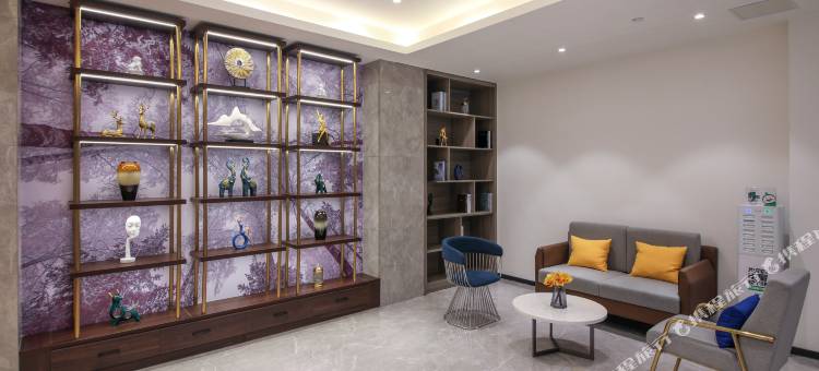 7天优品Premium酒店(武汉汉口火车站长港路地铁站店)图片