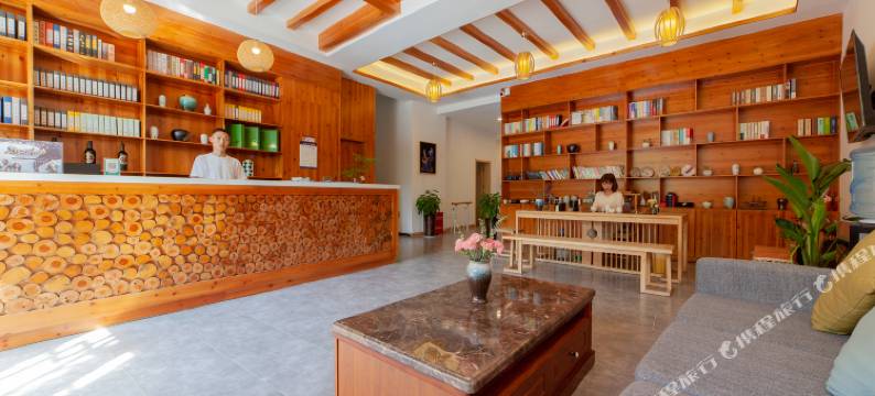 小熊之家客栈(芙蓉镇景区瀑布店)图片