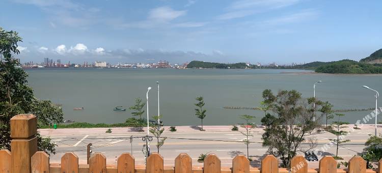 防城港爱溪海菩提花开民宿图片