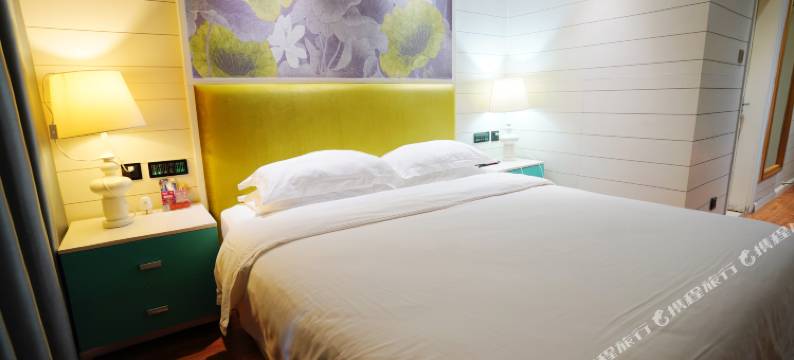 云顶和心酒店(驻马店火车站店)图片