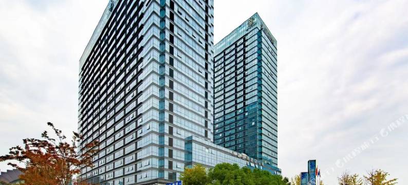 水晶蓝湾假日酒店公寓(百家湖金鹰店)图片