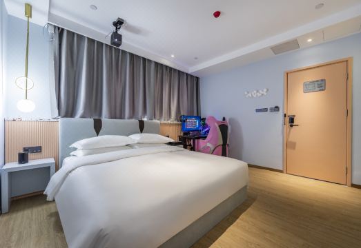 ViewKingE-sports Hotel (Tianmu West Road Store, Shanghai Railway Station) Hotel Overview