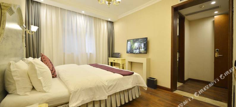 苏荷精选花园别墅酒店(上海交通大学地铁站武康大楼旗舰店)图片