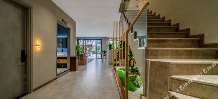 安顺拾光民宿(多彩万象旅游城店)图片