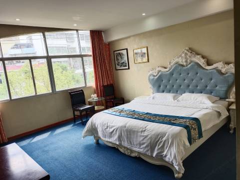 上犹县佰乐快捷酒店