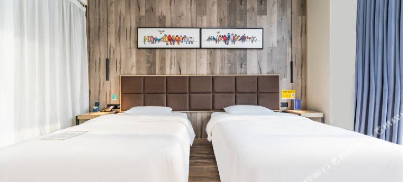 颐蓝心舍酒店(石老人海水浴场苗岭路地铁站店)图片