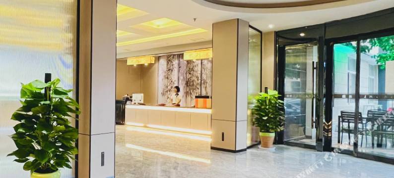 乐平华美商务酒店(乐平火车站东湖公园店)图片