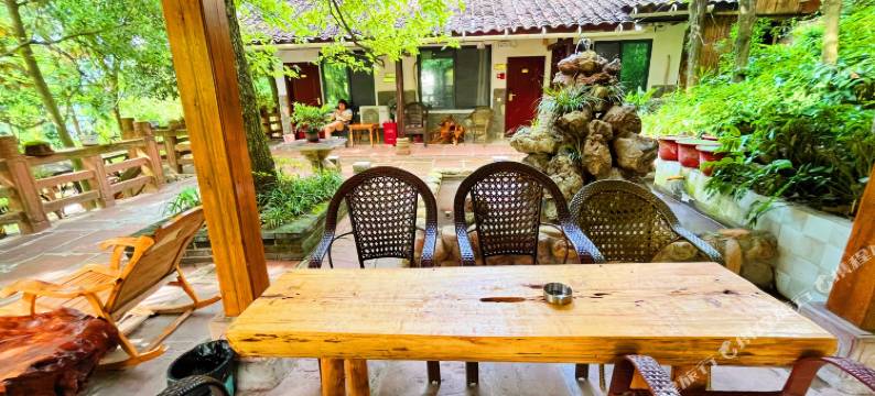 邛崃梨园山庄图片